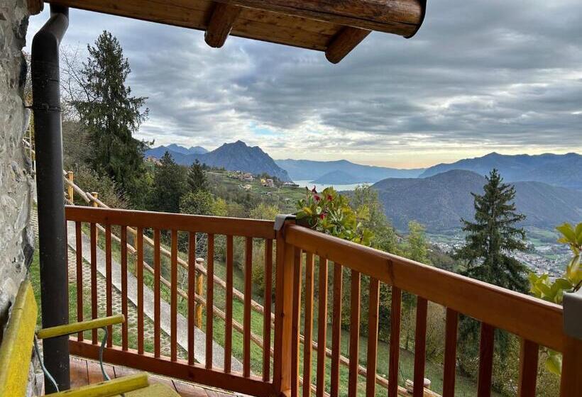 ベッドアンドブレックファースト Chalet Tre Santelle