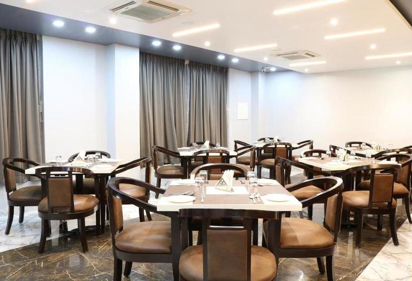 בית מלון כפרי Csr Residency