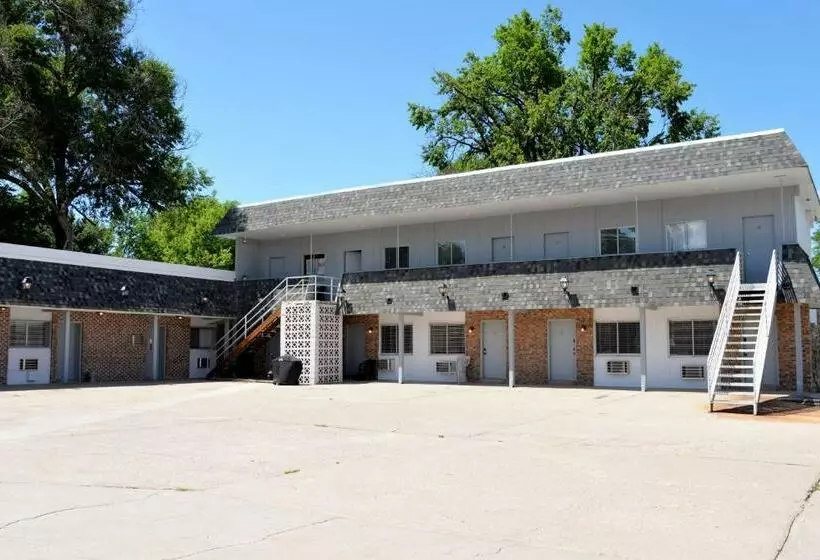 Motelli The Oakwood Inn