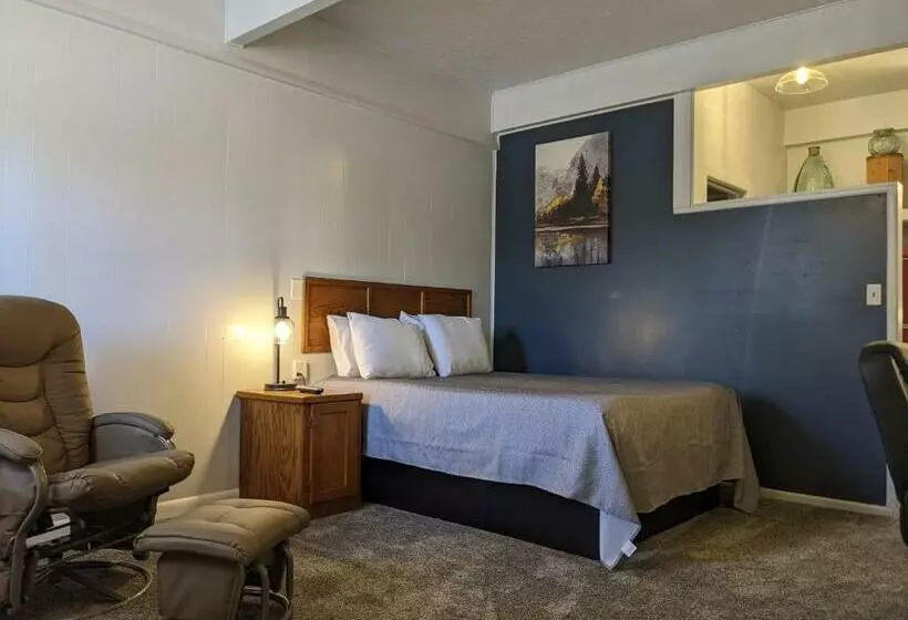 Motelli The Oakwood Inn