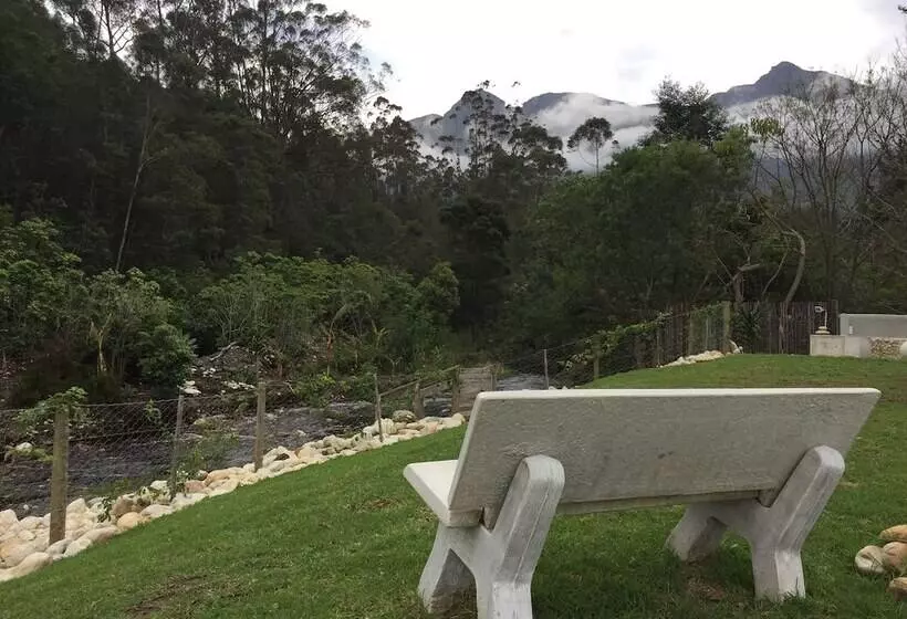 پانسیون A Riverbed Guesthouse