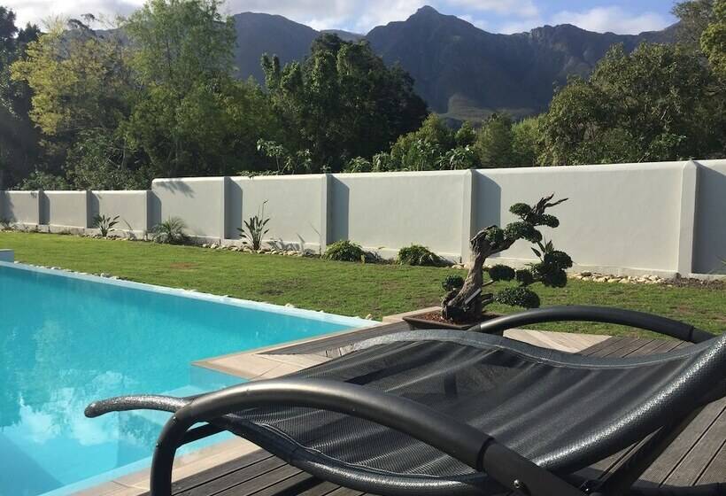 بنسيون A Riverbed Guesthouse