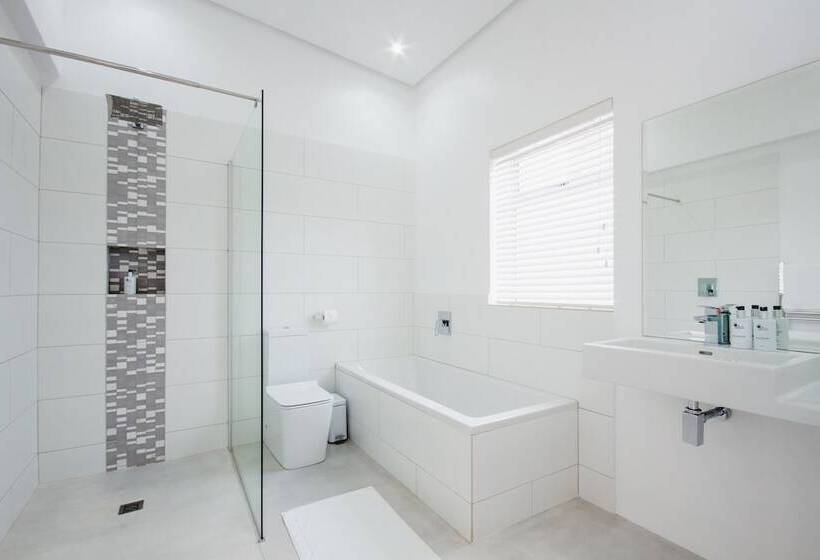 بنسيون A Riverbed Guesthouse