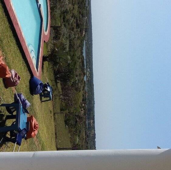 بنسيون Cumbe Lodge