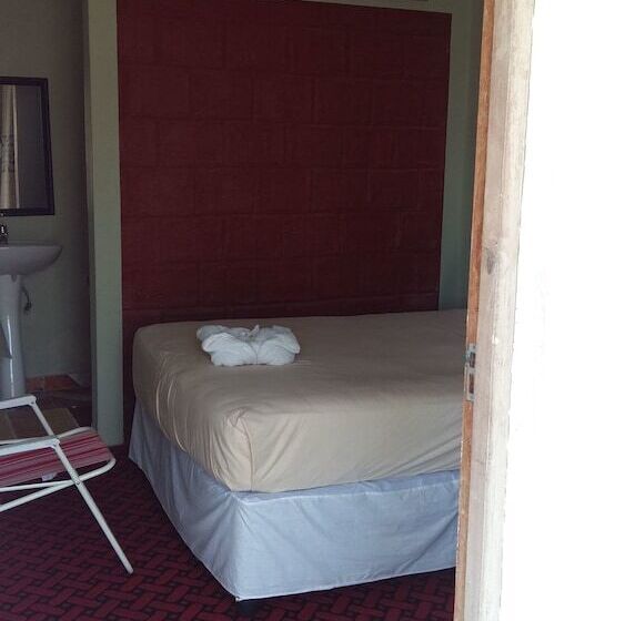 بنسيون Cumbe Lodge