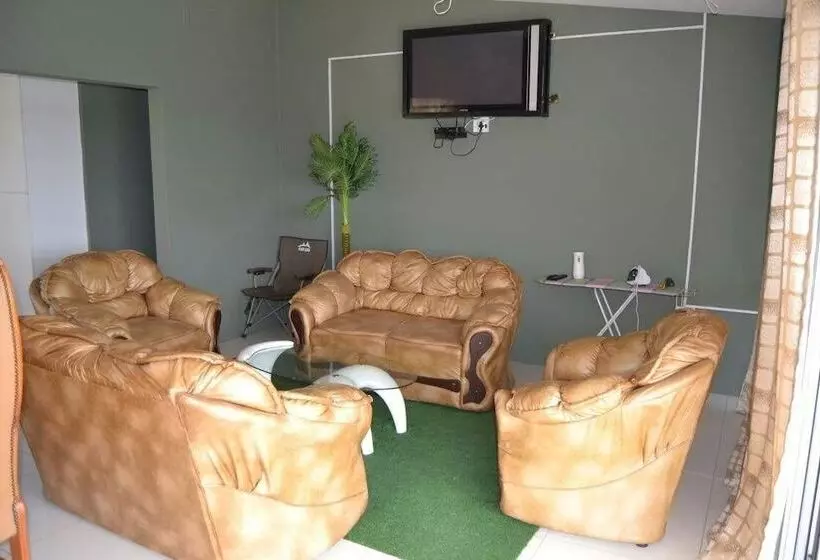 Majatalo Cumbe Lodge