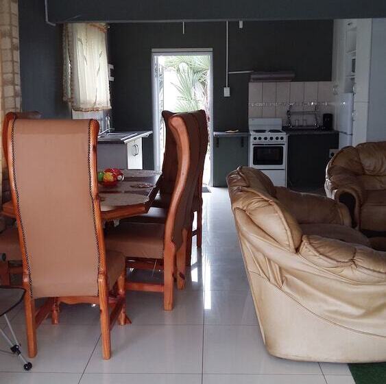 بنسيون Cumbe Lodge