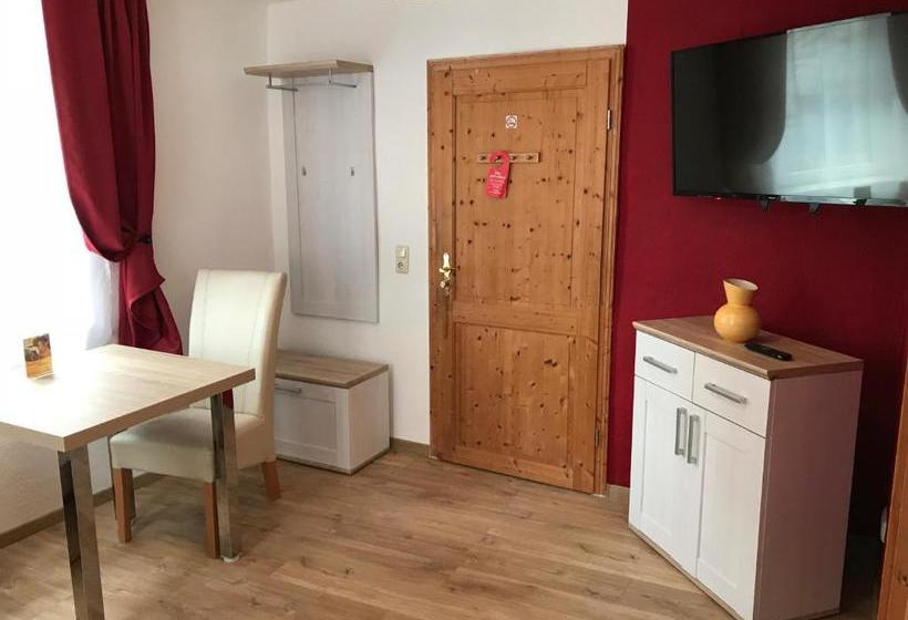 پانسیون Gästehaus Reiser