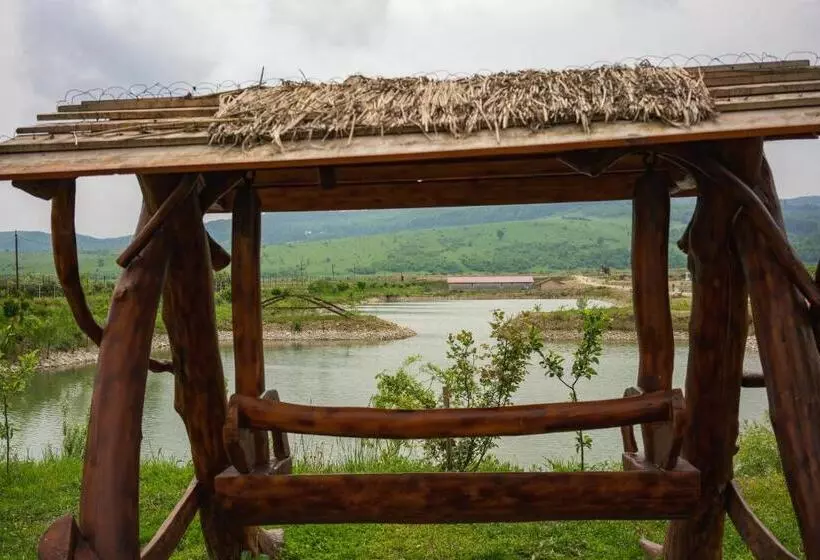 هتل Pastravaria Ursu