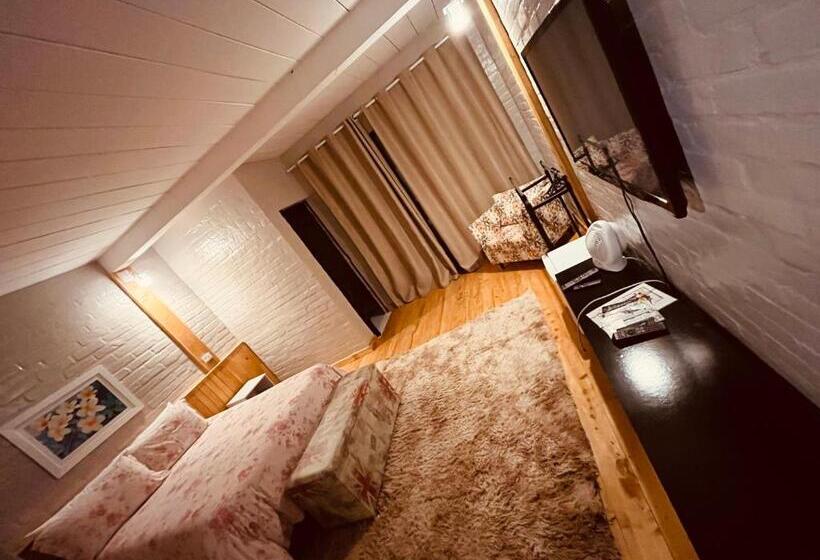 پانسیون Cantinho De Campos