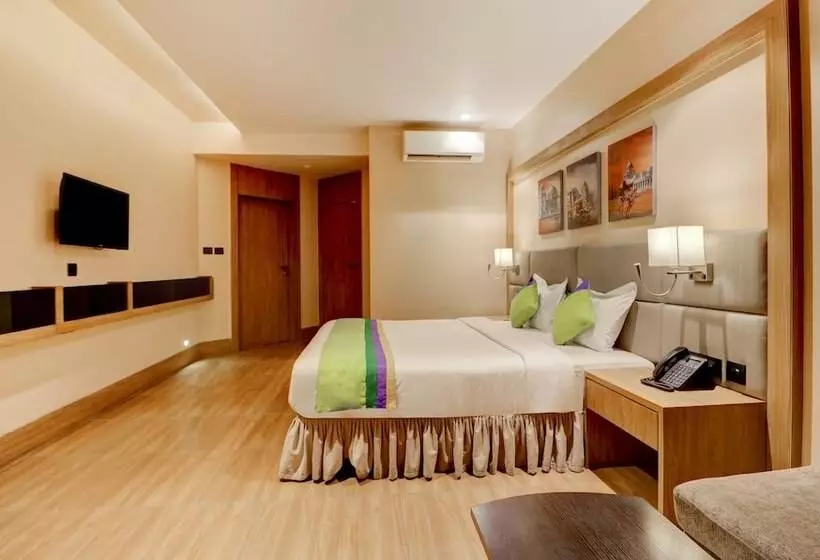 ホテル Treebo Radhe Palace, Lake Town
