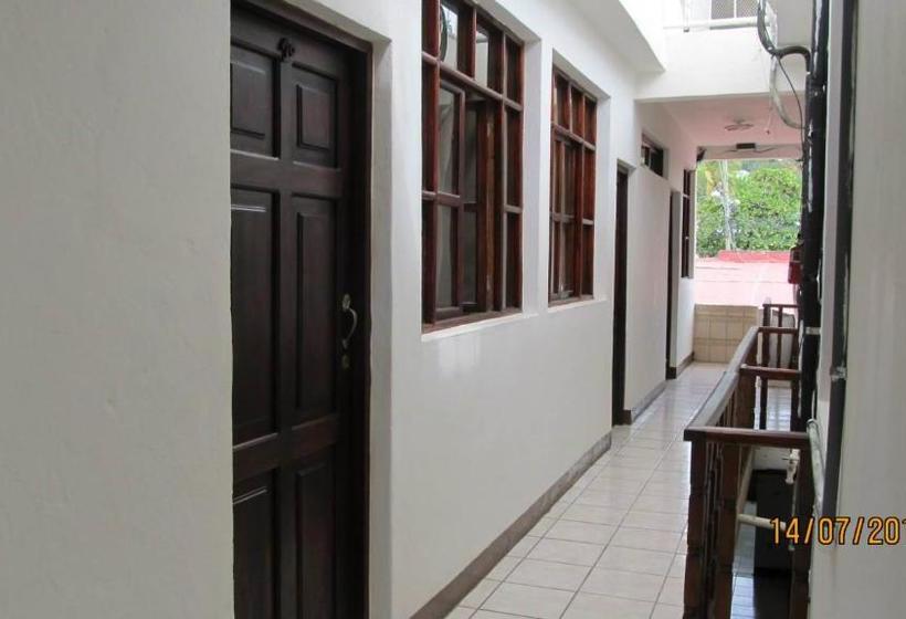 پانسیون Ac Room 2 Persons Hospedaje Don Wilfredo