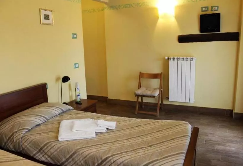هتل Agriturismo Cascina Bullona
