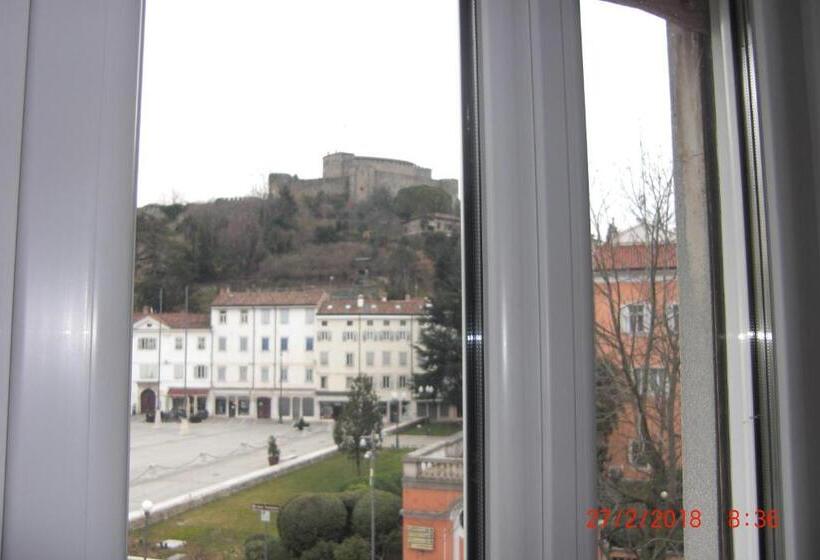 تختخواب و صبحانه Ff