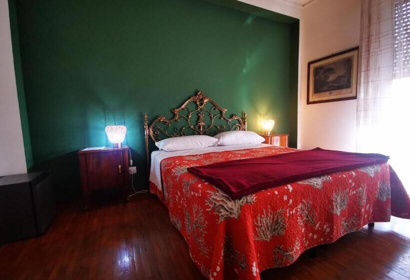 پانسیون Affittacamere Room Ospedale Maggiore