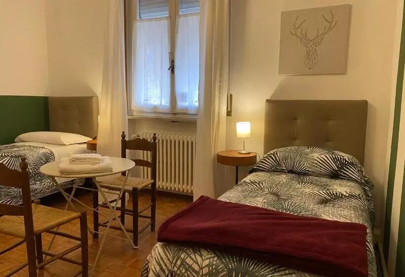 پانسیون Affittacamere Room Ospedale Maggiore