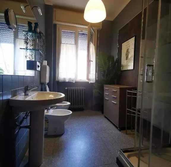 پانسیون Affittacamere Room Ospedale Maggiore