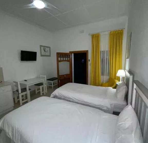 Majatalo Green Olive Guesthouse