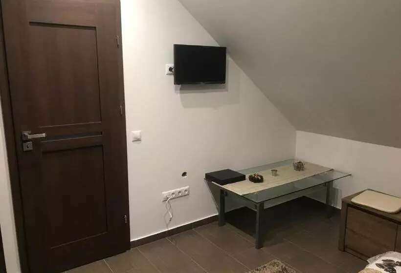 ペンション Győri Vendégház