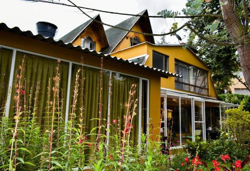 פנסיון Casa Iris