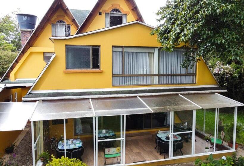 פנסיון Casa Iris