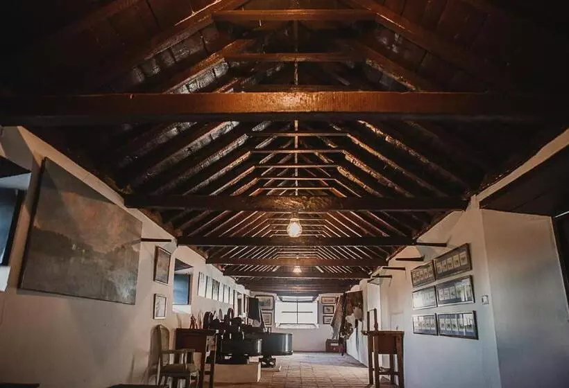 هتل Cortijo Santa Clara
