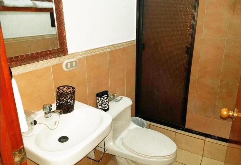 پانسیون Hostal Las Puertas