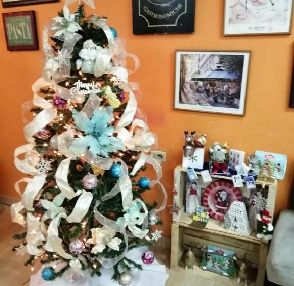 پانسیون Hostal Las Flores Apaneca