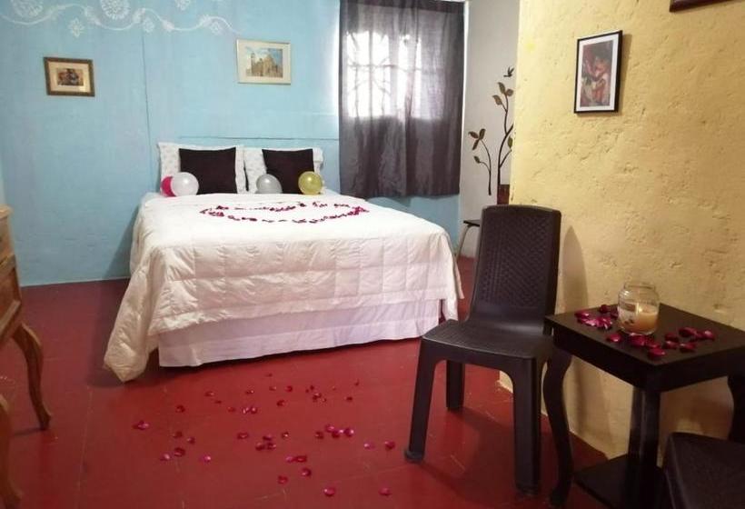 پانسیون Hostal Las Flores Apaneca