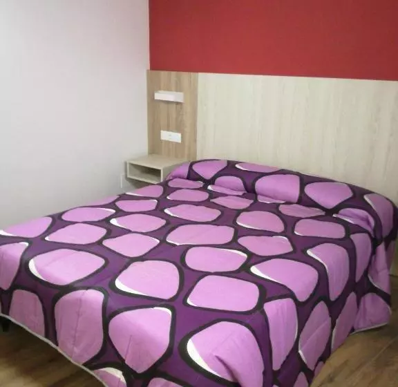 Majatalo Hostal Casa Tino