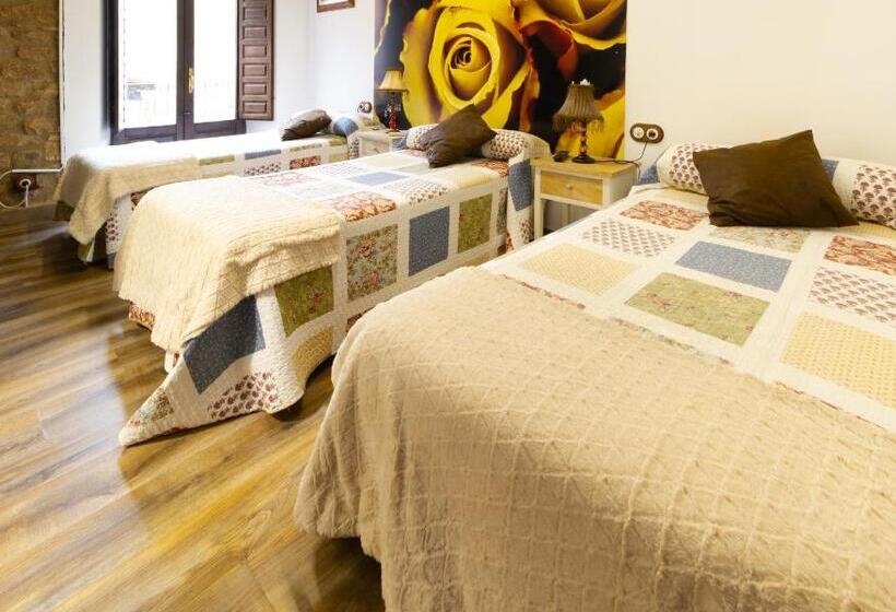 펜션 La Pata De Oca Hostal Rural Y Albergue