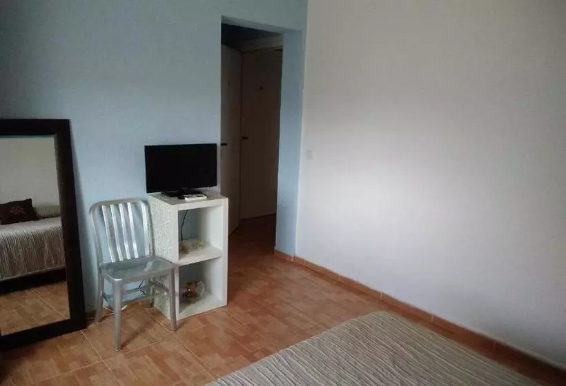 پانسیون Hostal Portucale  Badajoz