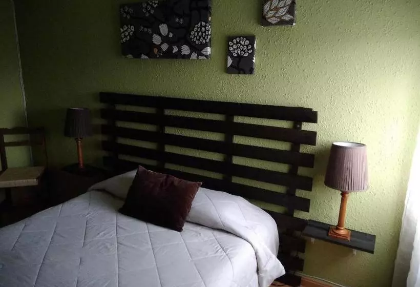 پانسیون Hostal Portucale  Badajoz