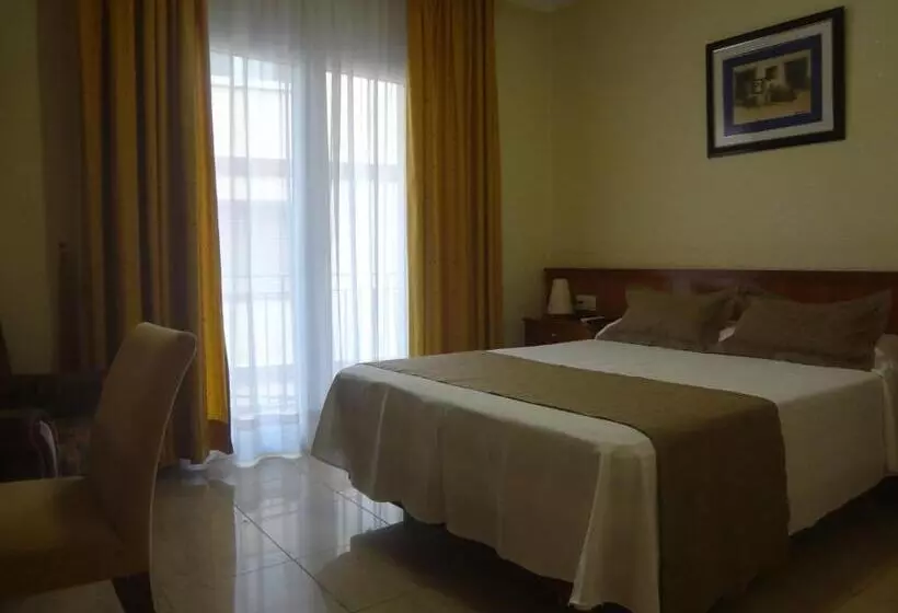 Pension  Hostal Gallet
