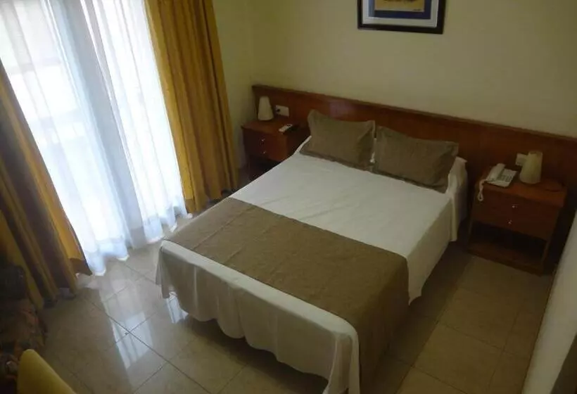 Pension  Hostal Gallet