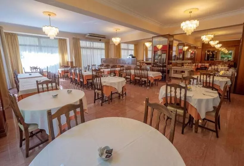 Pension  Hostal Gallet