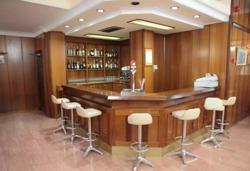 Pension  Hostal Gallet