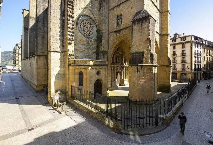 Majatalo Off Beat Guesthouse  Selfcheckin  Sleep Conscious