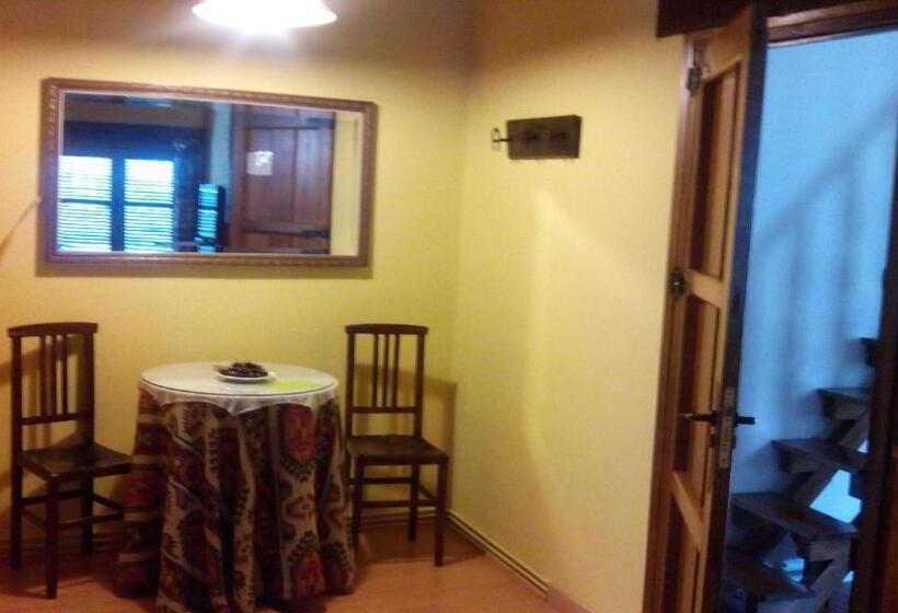 הוסטל Antigua Posada, Valle Del Jerte