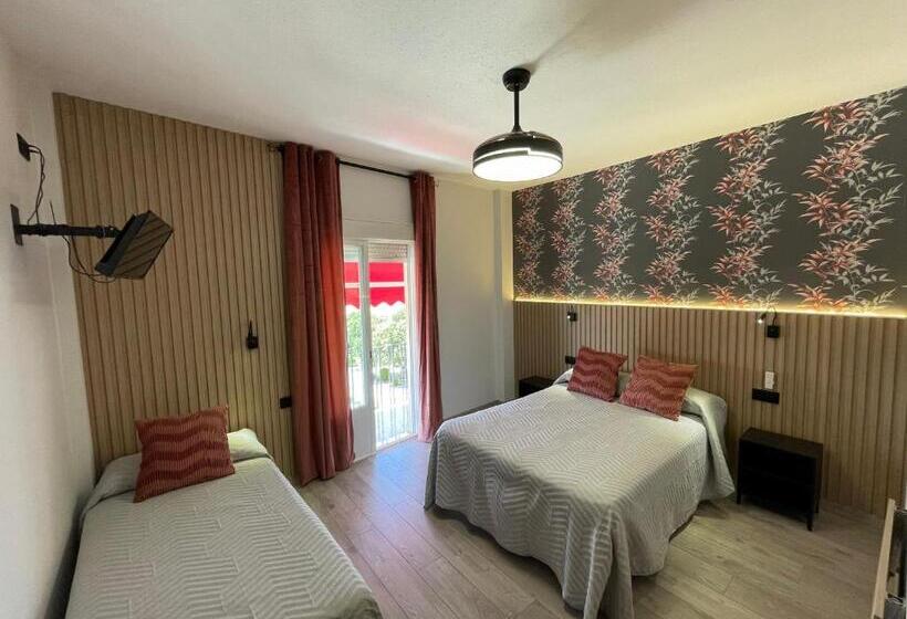 بنسيون Hostal Calderón De La Barca