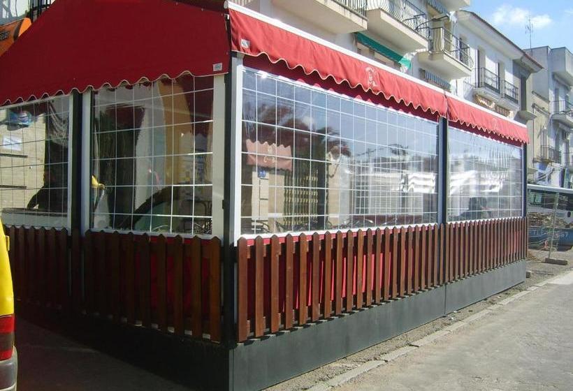 بنسيون Hostal Calderón De La Barca