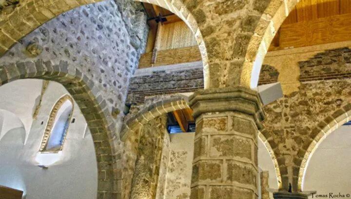 بنسيون Hostal El Camionero