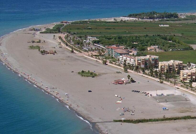 پانسیون Hostal Puerto Beach