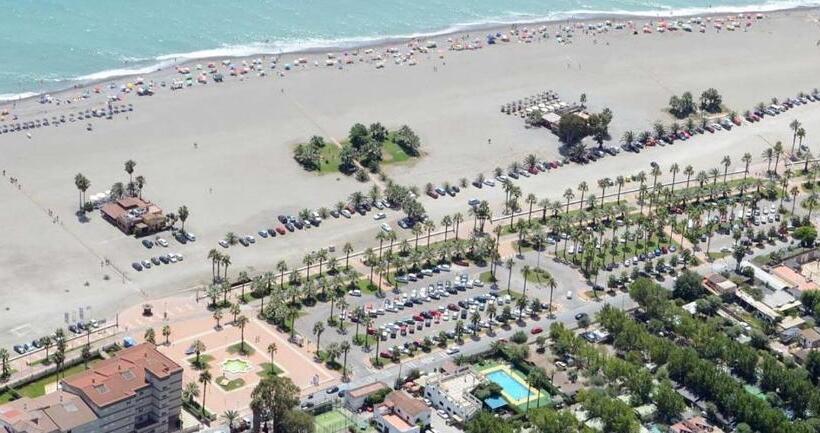 پانسیون Hostal Puerto Beach