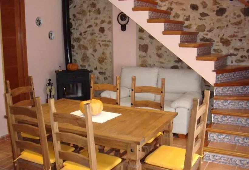 Pension La Serreta