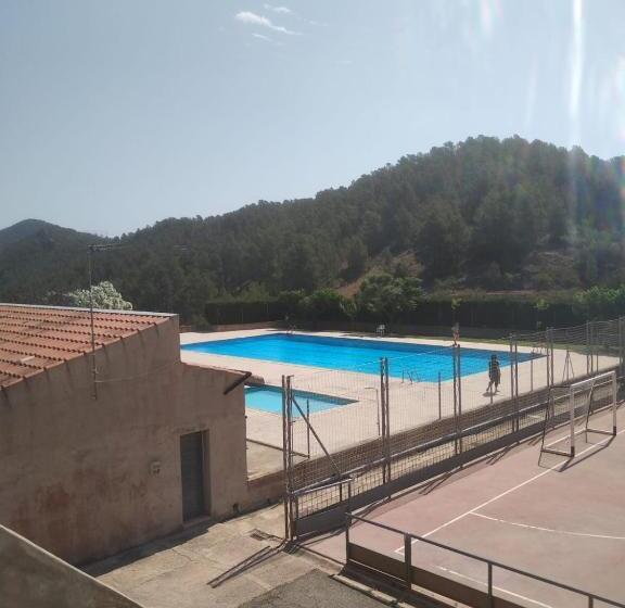 ペンション La Serreta