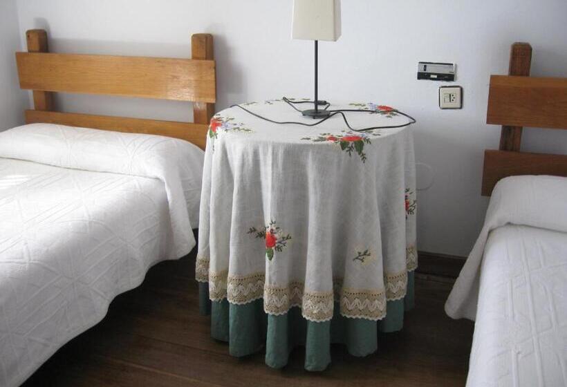 ユースホステル Posada Torcaz