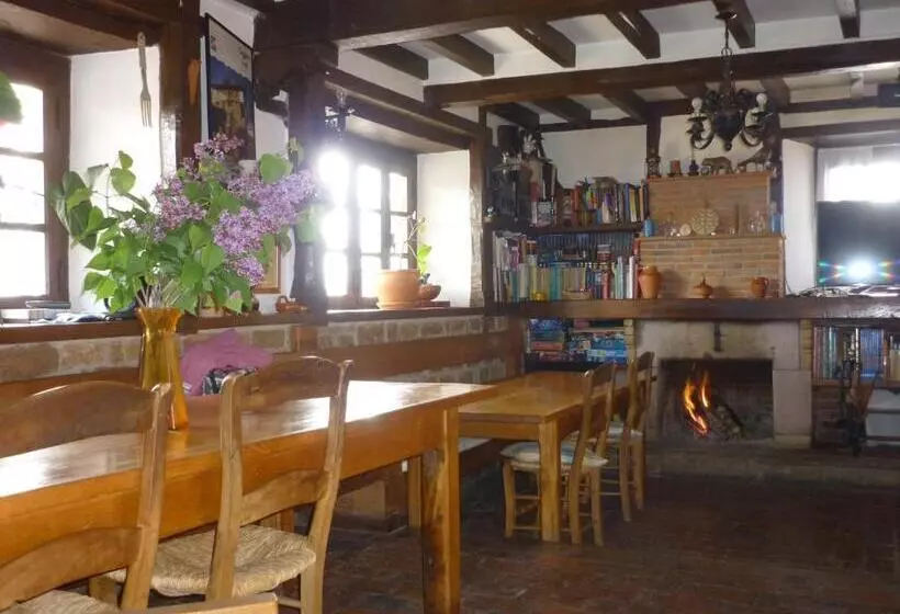 ユースホステル Posada Torcaz