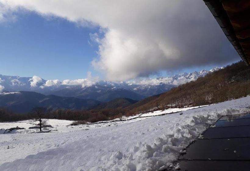 ユースホステル Posada Torcaz