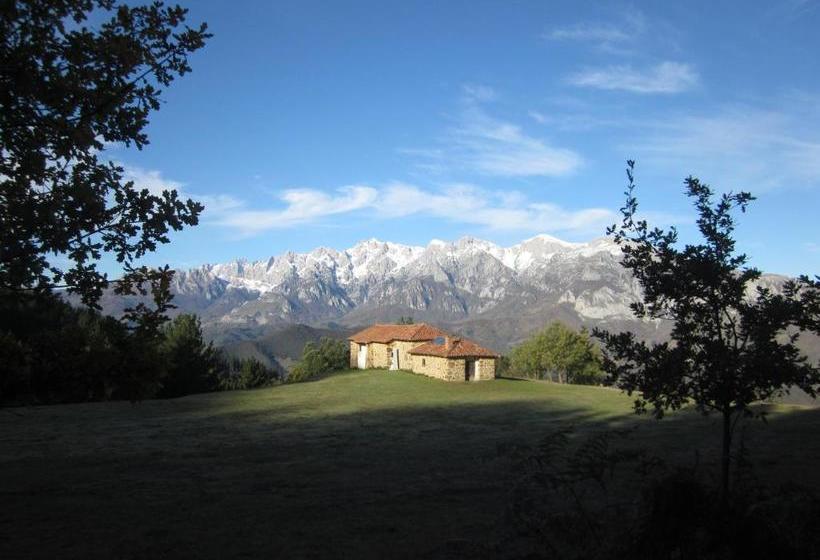 ユースホステル Posada Torcaz